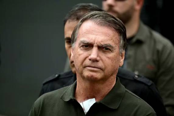 Prisão não se trata de cumprimento de pena. Mandado foi cumprido na manhã deste sábado (22).
