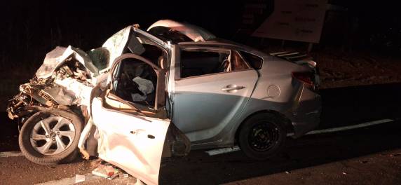 Grave colisão entre carro e ônibus deixa motorista morto na ERS-406 - foto 4
