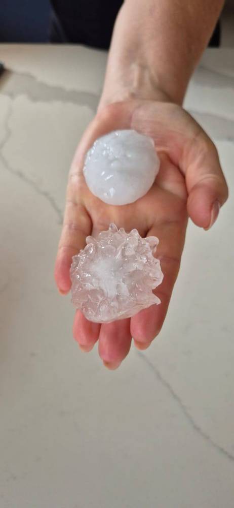 Temporal com granizo provoca destruição em Erechim - foto 3