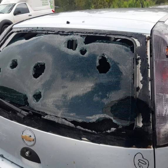 Temporal com granizo provoca destruição em Erechim - foto 4