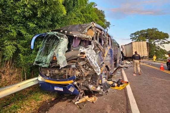 Acidente ocorreu no início da manhã e deixou vários feridos em São José do Herval