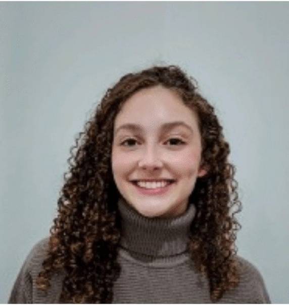 Roberta dos Reis Costantin, 21 anos, estava desaparecida havia quatro dias após cair na água enquanto realizava coleta