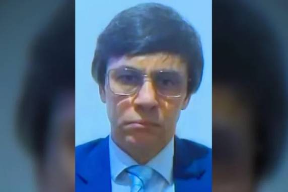 A prisão ocorre depois que a Justiça do Rio Grande do Sul determinou a execução imediata da pena e expediu o mandado de prisão do réu