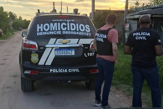 Homem afirmou que foi agredido a pauladas pelo idoso minutos antes do crime