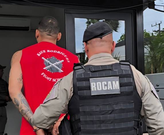 Mega operação da Brigada Militar prende casal por tráfico e apreende grande quantidade de drogas em Passo Fundo - foto 7