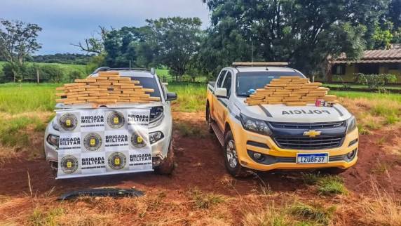Droga estava sendo transportada em uma Fiat Toro abordada durante fiscalização de trânsito