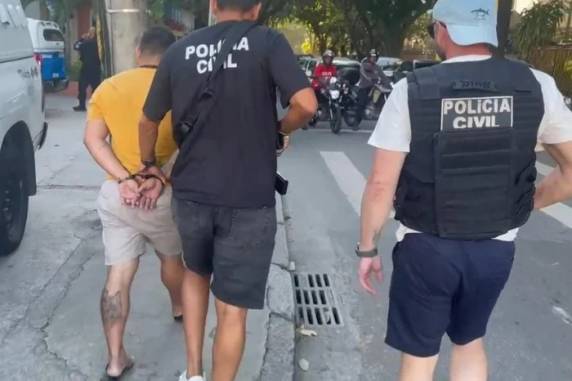 Segundo a Polícia Civil, chefe é considerado um dos mais relevantes foragidos da Justiça gaúcha; organização domina o tráfico em Pelotas