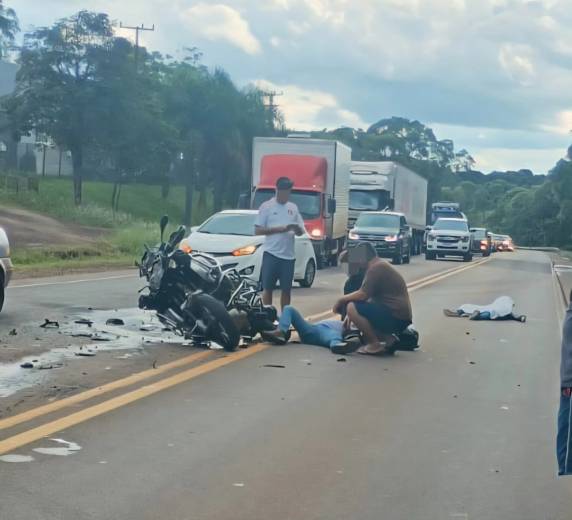 Grave acidente na RSC-153 deixa uma mulher morta e motociclista em estado grave em Passo Fundo - foto 2