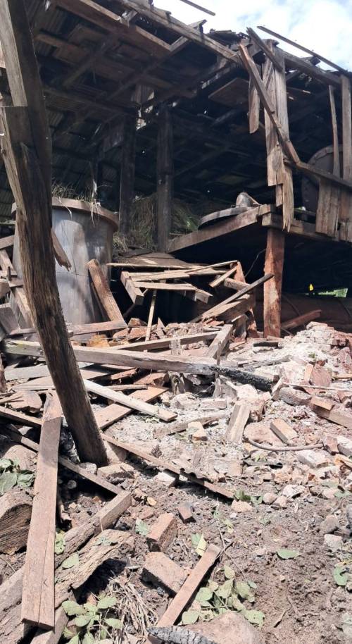 Acidente de trabalho ocorreu na manhã desta sexta-feira (16), na localidade de Porto Paraíso, deixando trabalhador de 56 anos com queimaduras graves e fraturas expostas enquanto realizava destilação de citronela.