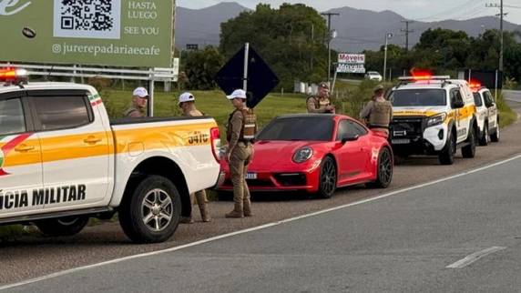 Porsche de R$ 1,5 milhão é retirado de depósito com procuração falsa por desconhecido em SC - foto 2