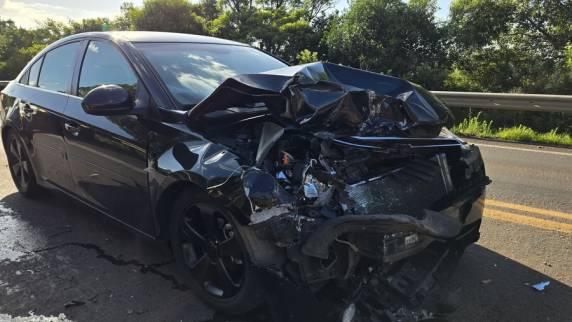 Sequência de acidentes causa transtornos na BR-285 em Passo Fundo - foto 2