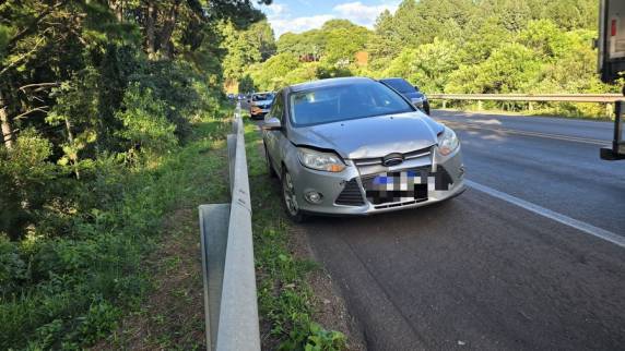 Sequência de acidentes causa transtornos na BR-285 em Passo Fundo - foto 3