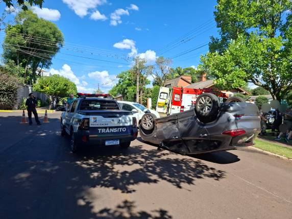 Acidente de trânsito deixa motorista ferido em Ijuí - foto 3