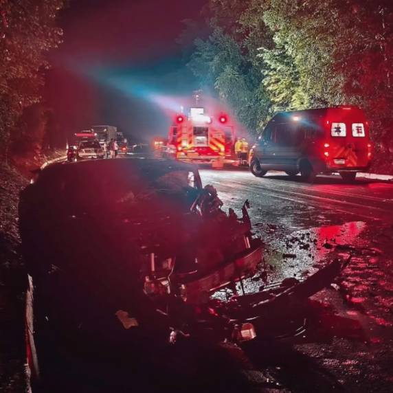 Colisão frontal deixa um morto e cinco feridos na BR-158, em Cunha Porã - foto 4