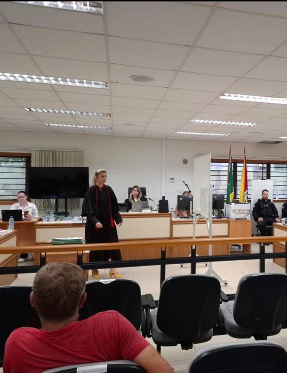 Réus são absolvidos após dois dias de julgamento pelo Tribunal do Júri em Três de Maio - foto 3