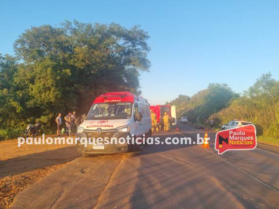 Colisão ocorreu na divisa entre Três de Maio e São José do Inhacorá; vítimas foram socorridas pelo Samu e Corpo de Bombeiros