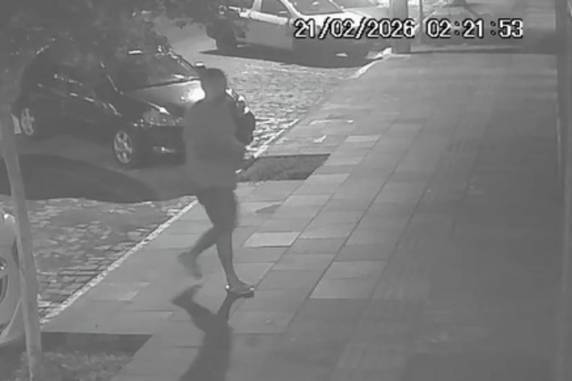 Roseli Albuquerque estava em processo de separação e enviou uma mensagem à mãe momentos antes do crime. Suspeito também foi encontrado morto no local