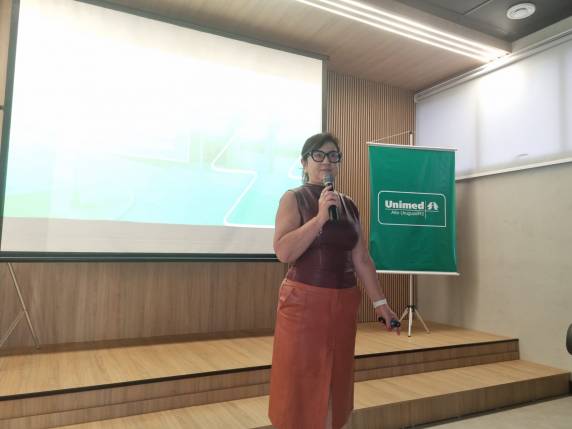 Evento promovido pela ACI e Sindilojas reuniu lideranças e destacou ampliação da estrutura, novos serviços e homenagem do Legislativo