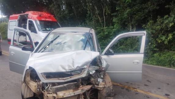 Idoso morre em colisão frontal na ERS-444, no Vale dos Vinhedos - foto 2