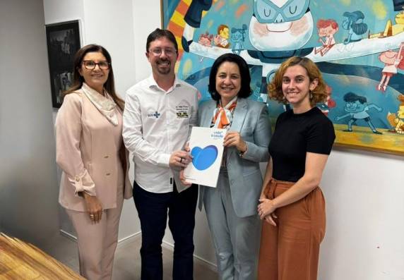 Direção da instituição cumpre agenda em Brasília e apresenta ao Ministério da Saúde projeto que fortalece ensino, residência médica e formação de profissionais da saúde.