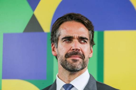 Manifesto publicado nas redes sociais abre caminho para renúncia ao cargo de governador, possibilidade especulada mas nunca confirmada por ele