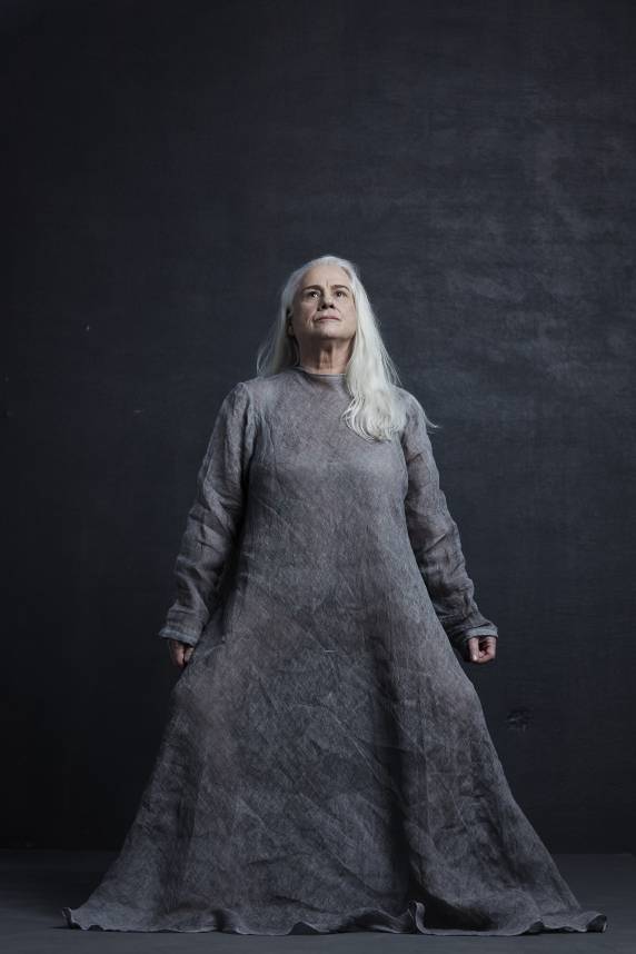 Inspirada no best-seller ?Sapiens?, peça será apresentada no Teatro Sesc Ijuí no dia 19 de março e já foi assistida por mais de 160 mil pessoas no Brasil e em Portugal