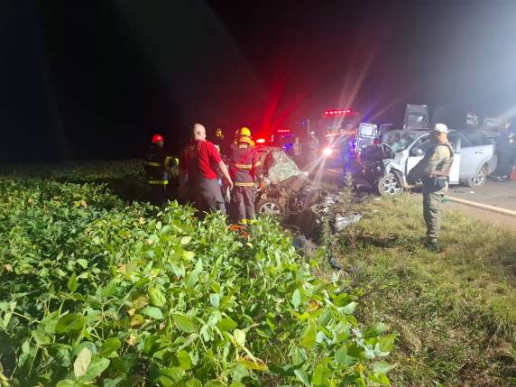 Tragédia na ERS-324: colisão frontal deixa três jovens mortos em Casca - foto 4