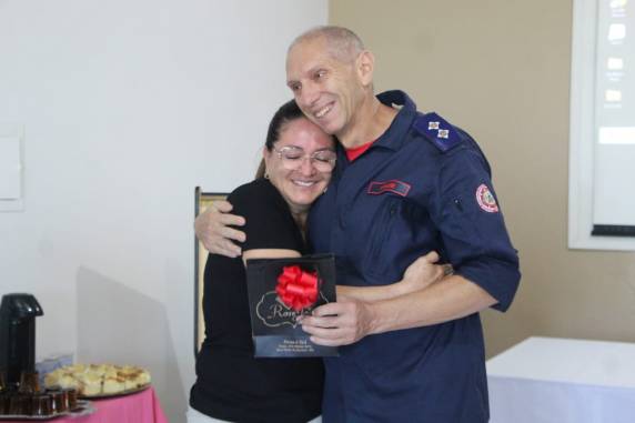 Bombeiros de Horizontina prestam homenagem de despedida à 1ª Tenente Metriz Teresinha Viana Justen - foto 2