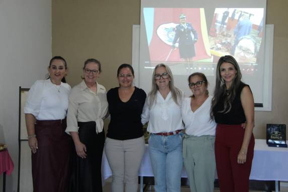 Bombeiros de Horizontina prestam homenagem de despedida à 1ª Tenente Metriz Teresinha Viana Justen - foto 3