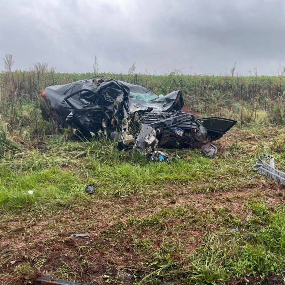 Grave acidente entre carro e carreta deixa mulher morta na BR-386 entre Carazinho e Sarandi - foto 3
