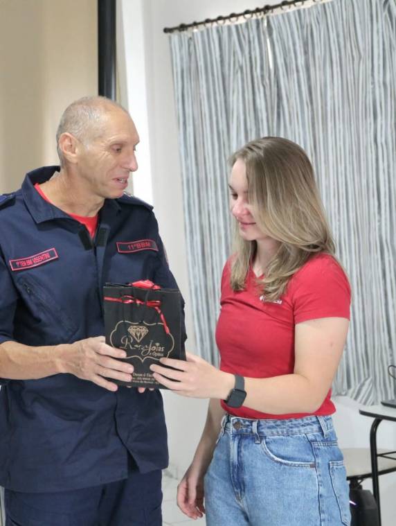 Bombeiros de Horizontina homenageiam sargento por trajetória de destaque - foto 2