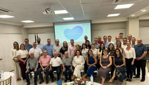 Assembleia aprova contas de 2025, elege nova diretoria e celebra 20 anos de gestão no Hospital Vida & Saúde