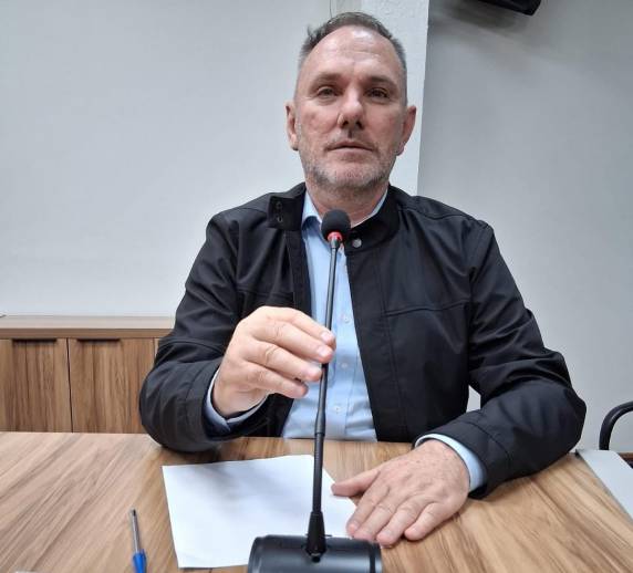 Projeto de lei prevê corte de despesas no Legislativo e uso do dinheiro para zerar demanda reprimida na saúde pública