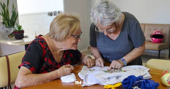 Atividades realizadas em dois dias reuniram participantes em momentos de troca, criatividade e valorização do artesanato