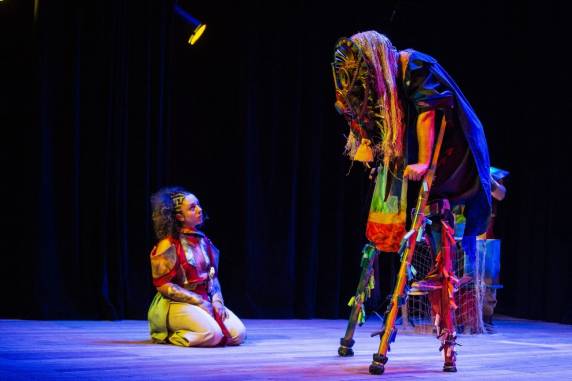 Peça do grupo Teatro no Buraco, de Santa Maria, convida o público a refletir sobre meio ambiente e futuro em apresentação no dia 29 de março