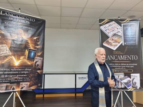 Ex-deputado federal e ex-prefeito de Itapema apresentou obras que abordam política, história, advocacia e ficção científica