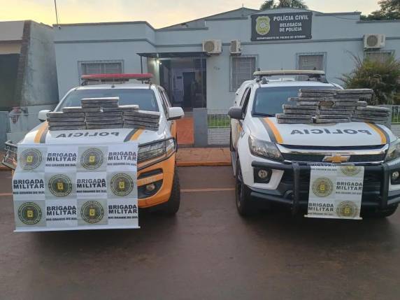 Casal abandona veículo com drogas, tenta fugir, mas é localizado e preso; prejuízo ao crime supera R$ 526 mil