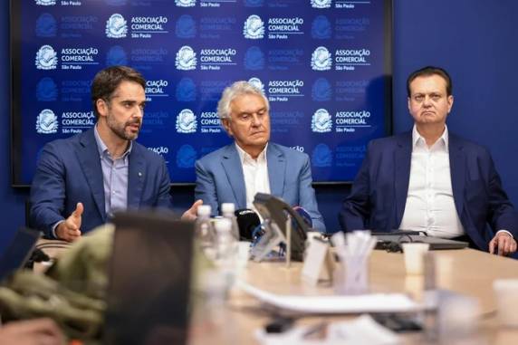 Diante da decisão do partido, governador deve se dedicar à conclusão do mandato e a trabalhar para a eleição de seu sucessor