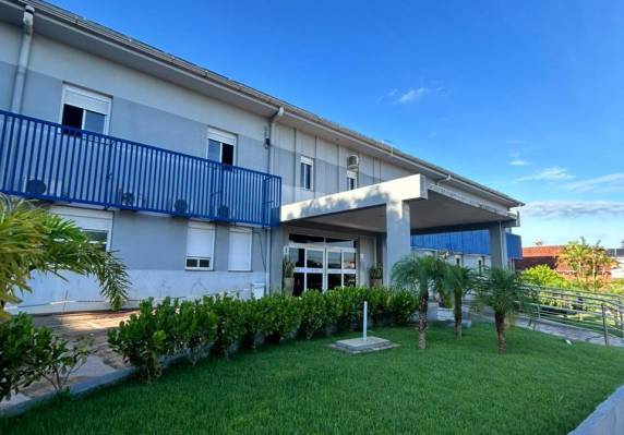 Serviço oferece consultas e exames com especialistas, mediante agendamento, para pacientes particulares e convênios