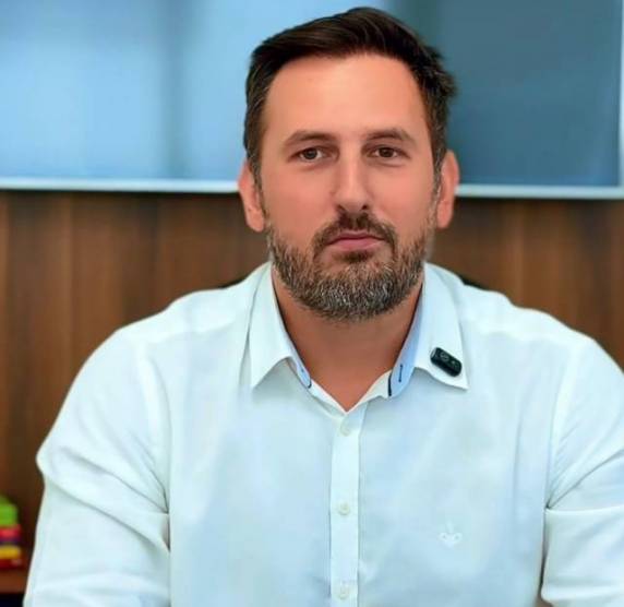 Prefeito descarta candidatura e reafirma compromisso com Três de Maio