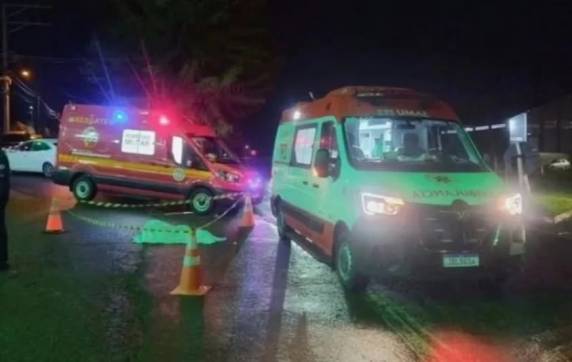 Atropelamento ocorreu na noite desta sexta-feira (24), na BR-285, em Lagoa Vermelha; vítima foi arrastada por cerca de 1,5 km e morreu no local