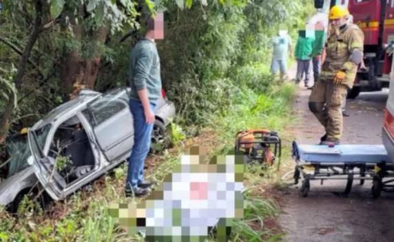 Passageira fica ferida; causas do acidente serão investigadas.