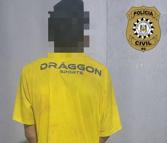 Suspeito foi localizado no centro da cidade após investigação; dinheiro e celular foram recuperados