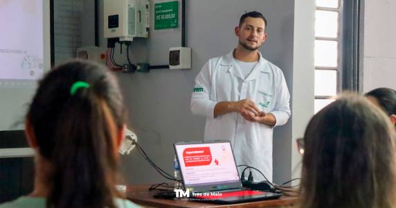 Ação promoveu palestra orientativa e preparo de sal temperado com alternativas mais saudáveis