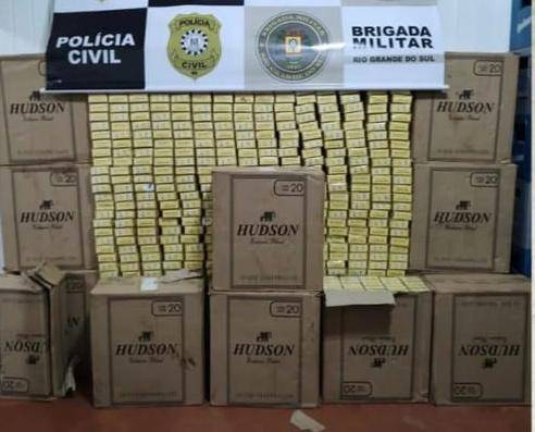 Operação conjunta resultou na apreensão de 11,5 mil maços de cigarros de origem estrangeira e um veículo utilizado no transporte