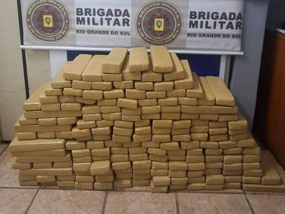 Ação conjunta da Polícia Rodoviária Estadual de Santa Rosa e Santo Ângelo resultou na apreensão da droga que teria saído de Porto Mauá