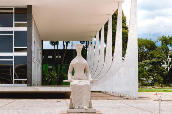 Decisão impacta a Reforma da Previdência de 2019, com efeito estimado em R$ 497,9 bilhões até 2026