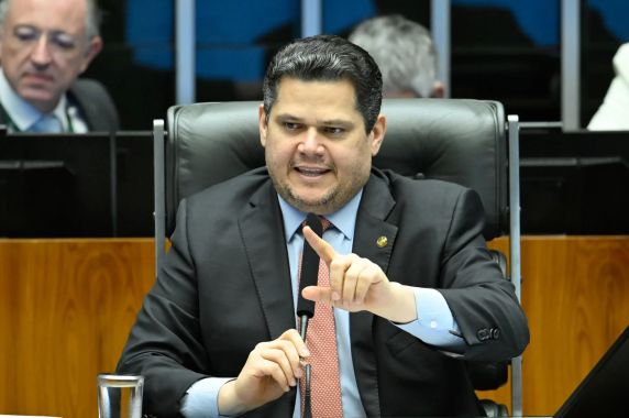 Davi Alcolumbre sinalizou intenção de criar Comissão Especial sobre o tema, aprofundando o debate sobre o texto aprovado na Câmara