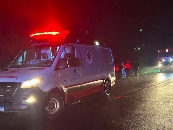 Acidente ocorreu na madrugada deste domingo (7), nas proximidades do trevo São José.