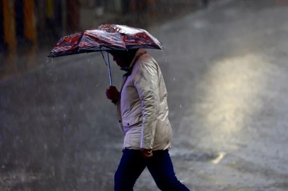 Há previsão de nuvens e condições favoráveis para chuva em grande parte do Estado; veja como fica em cada região